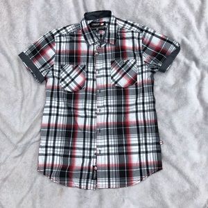 Men’s plaid button up